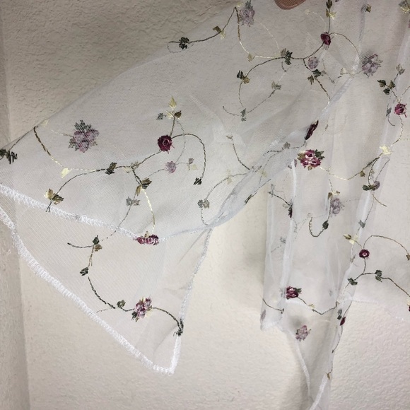 NWT ‘Maya’ Embroidered Top - Picture 8 of 8